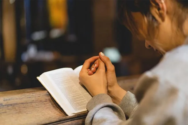 Preghiera miracolosa per chiedere una grazia urgente e impossibile alla Vergine Maria 